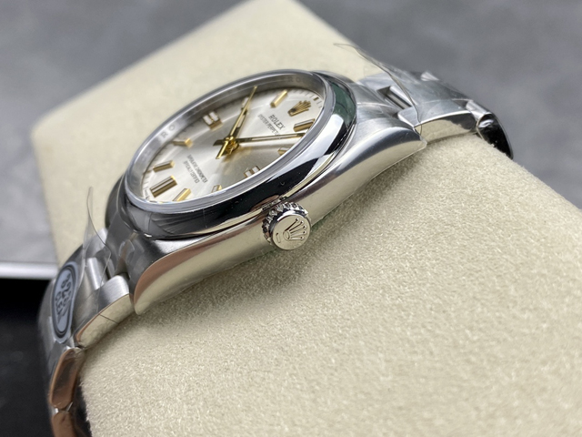 【ROLEX】ロレックス スーパーコピー オイスターパーペチュアル 126000-0001 シルバー 36MM【CLEAN工場出品】