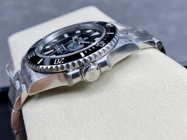 【ROLEX】ロレックス スーパーコピー サブマリーナーデイト 116610LN 40MM ブラック【CLEAN工場出品】