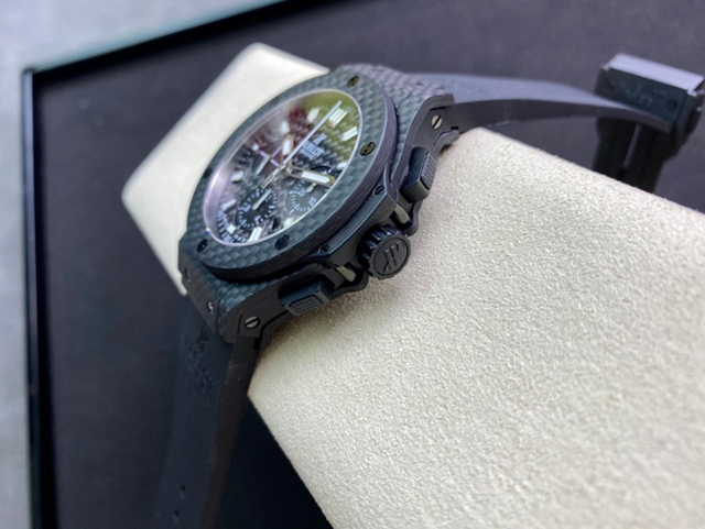【HB工場出品】ウブロ スーパーコピー HUBLOT ビッグバン カーボン 301.QX.1724.RX ブラック 44mm 
