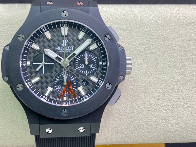 【HB工場出品】ウブロ スーパーコピー HUBLOT ビッグバン エボリューション ブラックマジック 301.CI.1770.RX ブラック 44mm