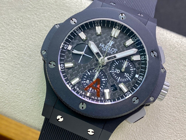 【HB工場出品】ウブロ スーパーコピー HUBLOT ビッグバン エボリューション ブラックマジック 301.CI.1770.RX ブラック 44mm