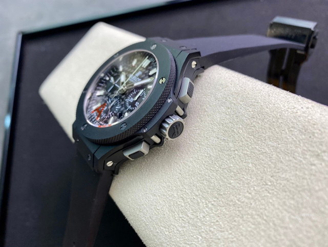 【HB工場出品】ウブロ スーパーコピー HUBLOT ビッグバン エボリューション ブラックマジック 301.CI.1770.RX ブラック 44mm