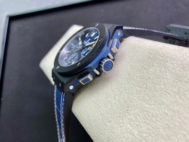 【HB工場出品】ウブロ スーパーコピー HUBLOT ビッグバン デニム 301.CI.5190.GR ブラック 44mm 