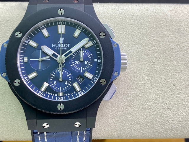 【HB工場出品】ウブロ スーパーコピー HUBLOT ビッグバン デニム 301.CI.5190.GR ブラック 44mm 