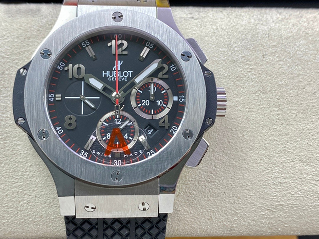 【HB工場出品】ウブロ スーパーコピー HUBLOT ビッグバン 301.SX.130.RX ブラック 44mm