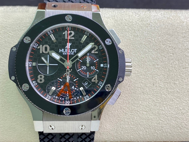 【HB工場出品】ウブロ スーパーコピー HUBLOT ビッグバン 301.SB.131.RX ブラック 44mm