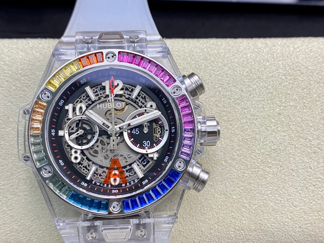 【HB工場出品】ウブロ スーパーコピー HUBLOT ビッグバン 透明な時計 ポルトチェルボ ベゼルダイヤ レインボー 441.JX.4802.RT.4099 42MM