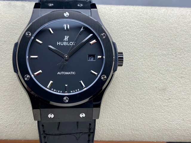 【HB工場出品】ウブロ スーパーコピー HUBLOT クラシックフュージョン セラミック 542.CM.7170.LR ブラック 42mm