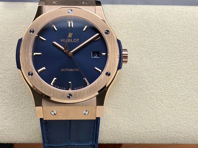 【HB工場出品】ウブロ スーパーコピー HUBLOT クラシックフュージョン キングゴールド 542.OX.7180.LR ブルー 42mm