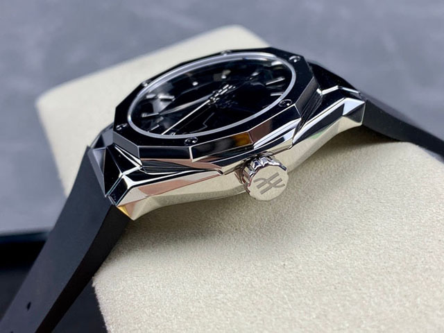 【HB工場出品】ウブロ スーパーコピー HUBLOT クラシック フュージョン オーリンスキー 550.NS.1800.RX.ORL19 ブラック 40MM