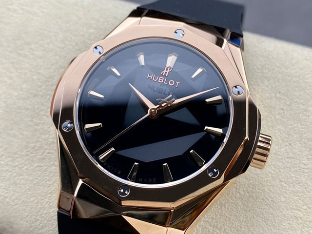 【HB工場出品】ウブロ スーパーコピー HUBLOT クラシック フュージョン オーリンスキー 550.OS.1800.RX.ORL19 ブラック 40MM 