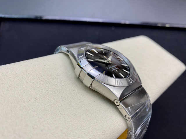 【OMEGA 】オメガ スーパーコピー「コンステレーション」コーアクシャル マスタークロノメーター 39mm 131.10.39.20.01.001【VS工場出品】
