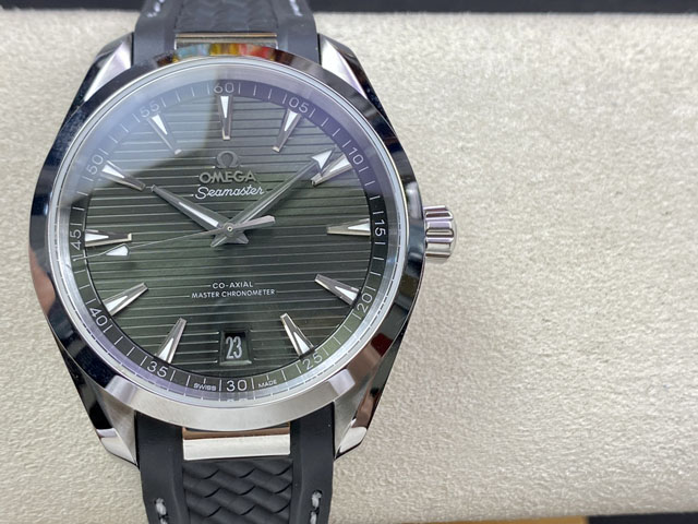 【OMEGA 】オメガ スーパーコピー シーマスター コーアクシャル アクアテラ マスタークロノメーター 15000ガウス 220.10.41.21.10.001 【VS工場出品】