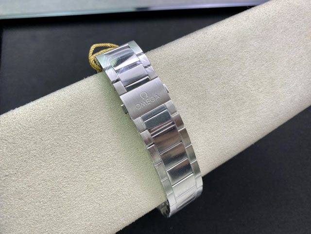 【OMEGA 】オメガ スーパーコピー シーマスター コーアクシャル アクアテラ クロノメーター ゴルフ15000ガウス (L) 231.10.42.21.01.004【VS工場出品】