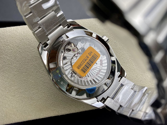 【OMEGA 】オメガ スーパーコピー シーマスター コーアクシャル アクアテラ クロノメーター 15000ガウス(L) 231.10.42.21.01.002【VS工場出品】