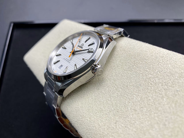 【OMEGA 】オメガ スーパーコピー シーマスター コーアクシャル アクアテラ マスタークロノメーター 15000ガウス 220.10.41.21.02.001【VS工場出品】