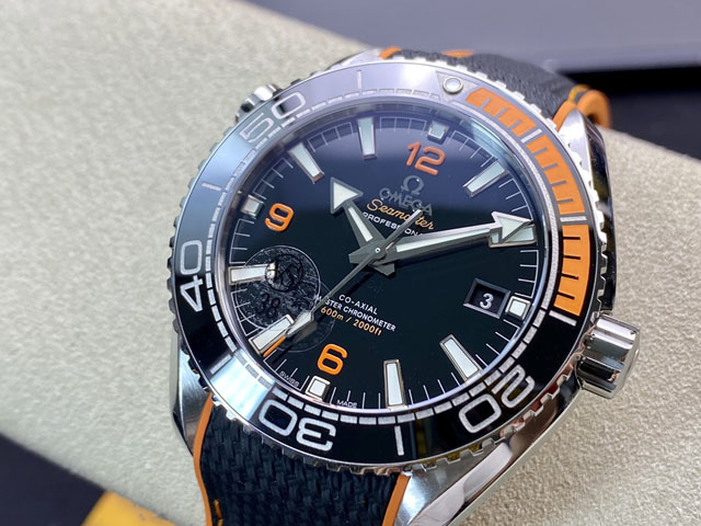【OMEGA 】オメガ スーパーコピー シーマスター プラネットオーシャン コーアクシャル マスタークロノメーター 215.32.44.21.01.001【VS工場出品】