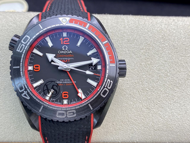 【OMEGA 】オメガ スーパーコピー シーマスター プラネットオーシャン マスタークロノメーターGMT ディープブラック 215.92.46.22.01.003【VS工場出品】