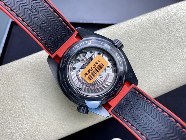 【OMEGA 】オメガ スーパーコピー シーマスター プラネットオーシャン マスタークロノメーターGMT ディープブラック 215.92.46.22.01.003【VS工場出品】