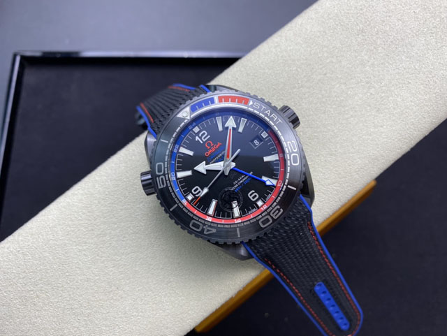 【OMEGA 】オメガ スーパーコピー シーマスター プラネットオーシャン クロノメーターGMT ETNZディープブラック 215.92.46.22.01.004【VS工場出品】