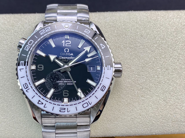 【OMEGA 】オメガ スーパーコピー シーマスター プラネットオーシャン コーアクシャル マスタークロノメーターGMT 215.30.44.22.01.001【VS工場出品】