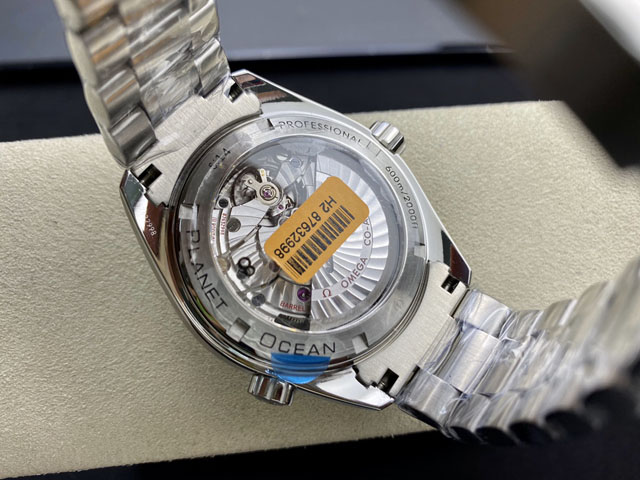 【OMEGA 】オメガ スーパーコピー シーマスター コーアクシャル プラネットオーシャンGMT 232.30.44.22.01.002【VS工場出品】