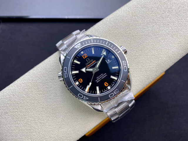 【OMEGA 】オメガ スーパーコピー シーマスター コーアクシャル プラネットオーシャンGMT 232.30.44.22.01.002【VS工場出品】