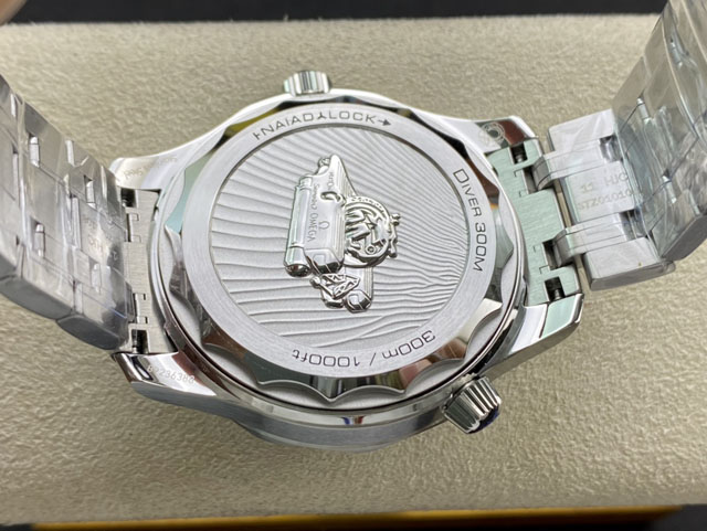 【OMEGA 】オメガ スーパーコピーシーマスター ダイバー300M コーアクシャル マスタークロノメーター NEKTON 210.30.42.20.01.002【VS工場出品】