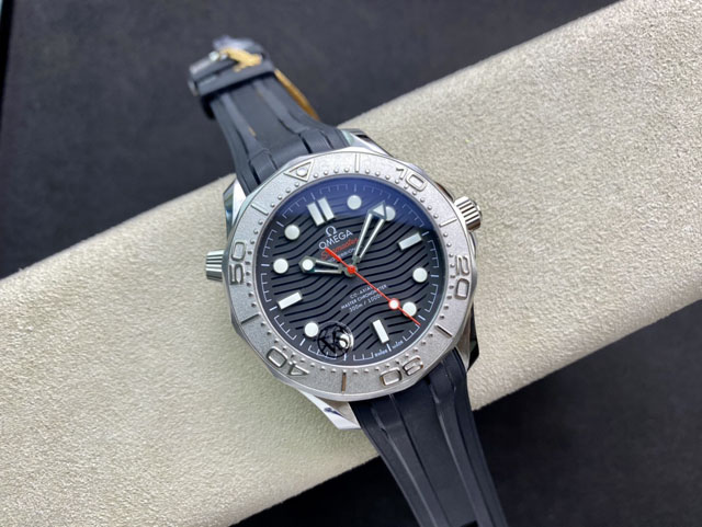 【OMEGA 】オメガ スーパーコピー シーマスター ダイバー300M コーアクシャル マスタークロノメーター NEKTON 210.32.42.20.01.002【VS工場出品】
