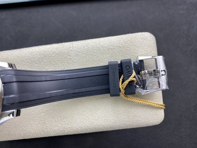 【OMEGA 】オメガ スーパーコピー シーマスター ダイバー300M コーアクシャル マスタークロノメーター NEKTON 210.32.42.20.01.002【VS工場出品】