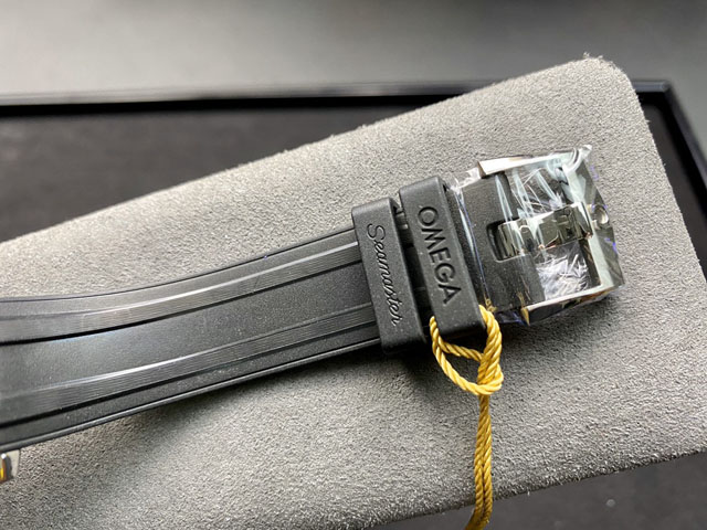 【OMEGA 】オメガ スーパーコピー シーマスター ダイバー300M コーアクシャル マスタークロノメーター 210.32.42.20.04.001【VS工場出品】