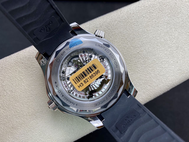 【OMEGA 】オメガ スーパーコピー シーマスター ダイバー300 ジェームズ·ボンド リミテッド エディショ﻿ン007 210.93.42.20.01.001【VS工場出品】