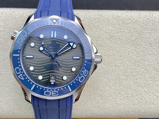 【OMEGA 】オメガ スーパーコピー シーマスター ダイバー300M コーアクシャル マスタークロノメーター 210.32.42.20.06.001【VS工場出品】