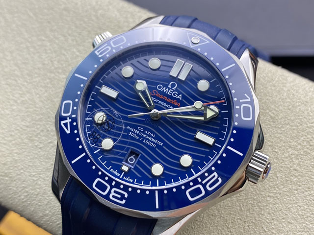 【OMEGA 】オメガ スーパーコピー シーマスター ダイバー300M コーアクシャル マスタークロノメーター 210.32.42.20.03.001【VS工場出品】