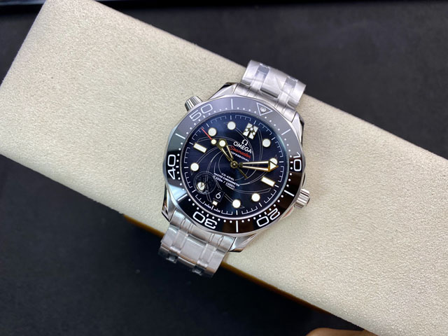 【OMEGA 】オメガ スーパーコピー シーマスタープロフェッショナル ジェームズ・ボンドリミテッドエディション 210.22.42.20.01.004【VS工場出品】