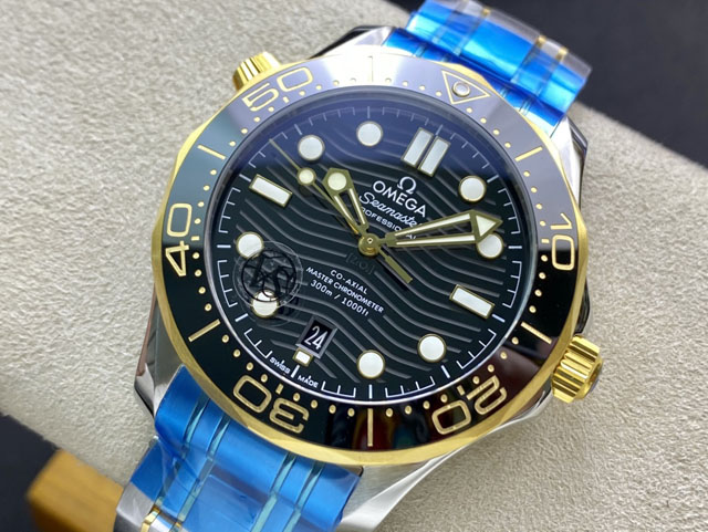 【OMEGA 】オメガ スーパーコピー シーマスター ダイバー300M コーアクシャル マスタークロノメーター 210.20.42.20.01.002【VS工場出品】
