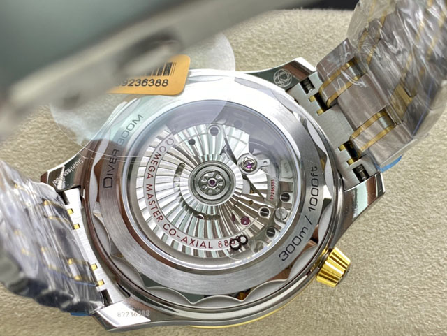 【OMEGA 】オメガ スーパーコピー シーマスター ダイバー300M コーアクシャル マスタークロノメーター 210.20.42.20.01.002【VS工場出品】