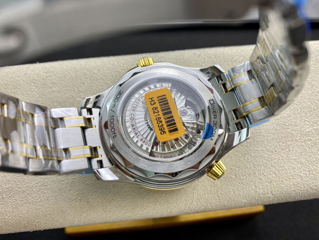 【OMEGA 】オメガ スーパーコピー シーマスター ダイバー300M コーアクシャル マスタークロノメーター 210.20.42.20.03.001【VS工場出品】