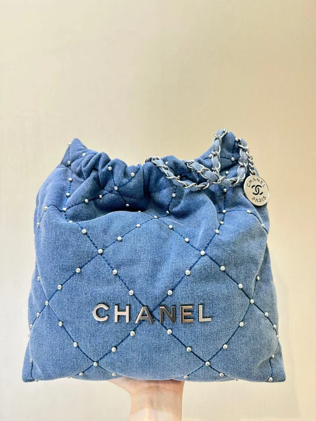 【CHANEL】シャネル スーパーコピー 24ss スモール トートバッグ デニムブルー（AS3260 B16649 NY101）