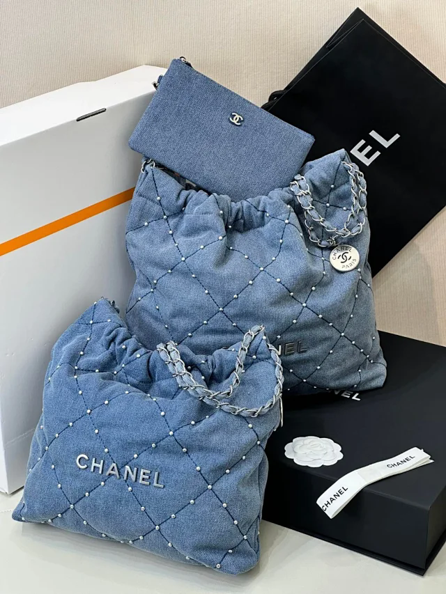【CHANEL】シャネル スーパーコピー 24ss スモール トートバッグ デニムブルー（AS3260 B16649 NY101）