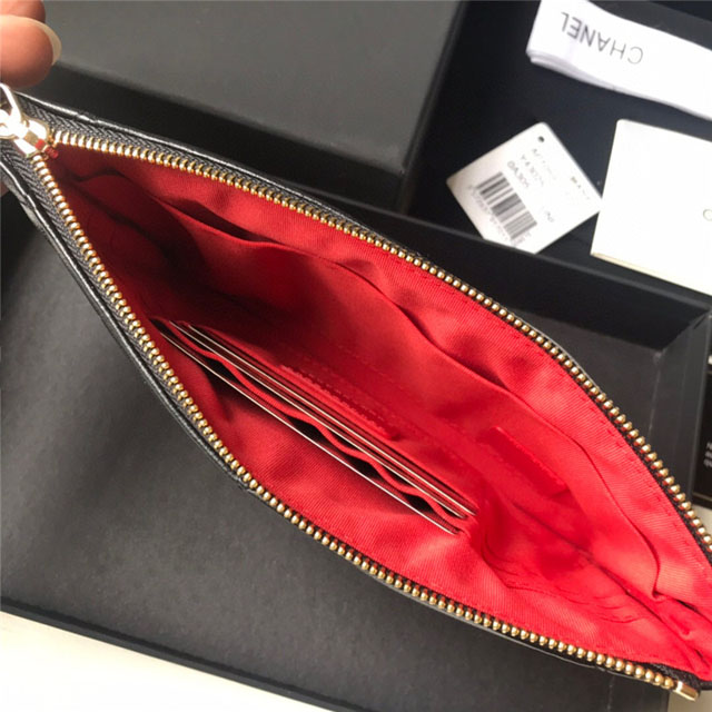 【CHANEL】シャネル 19 スモール ポーチ ブラック スーパーコピー（AP1059 B04852 94305）