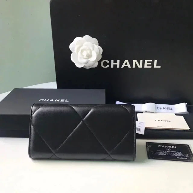 【CHANEL】シャネル 19 ロング フラップ ウォレット ブラック スーパーコピー（AP0955 B04852 94305）