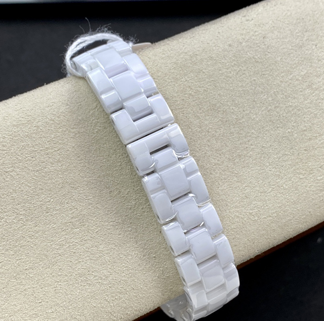【CHANEL】シャネル スーパーコピー CHANEL J12 H5239 ホワイト グラフィティ 33MM【EAST工場出品】