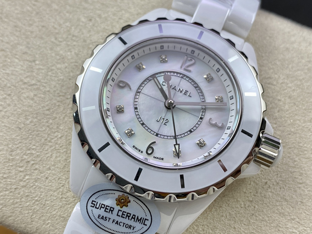 【CHANEL】シャネル スーパーコピー CHANEL J12 H2422 ホワイトセラミック MOP/8Pダイヤ 33MM 【EAST工場出品】
