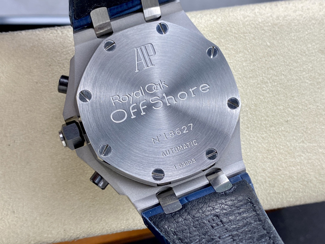 【AUDEMARS PIGUET】オーデマ・ピゲ スーパーコピー ロイヤルオーク オフショア クロノグラフ ホワイト 42MM 26170ST.OO.D305CR.01【APF工場出品】