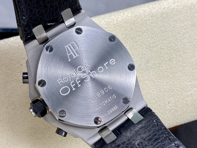 【AUDEMARS PIGUET】オーデマ・ピゲ スーパーコピー ロイヤルオーク オフショア クロノグラフ ホワイトパンダプレート 42MM 26170ST.OO.D101CR.02【APF工場出品】