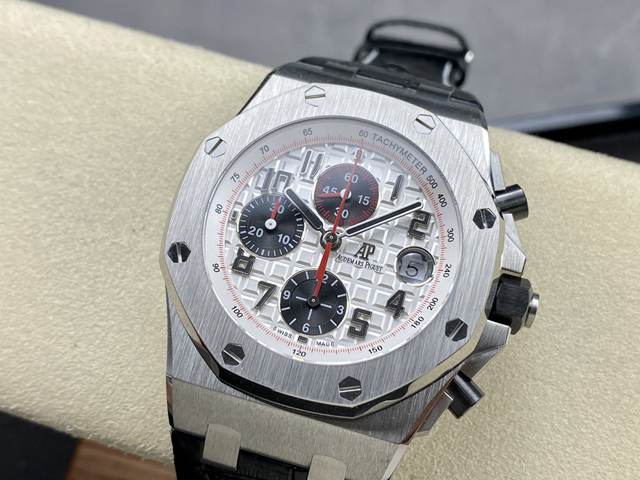 【AUDEMARS PIGUET】オーデマ・ピゲ スーパーコピー ロイヤルオーク オフショア クロノグラフ ホワイトパンダプレート 42MM 26170ST.OO.D101CR.02【APF工場出品】