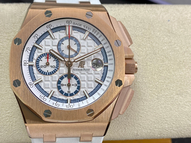 【AUDEMARS PIGUET】オーデマ・ピゲ スーパーコピー ロイヤルオーク オフショアクロノ ホワイトパンダプレート 44MM 26408OR.OO.A010CA.01【APF工場出品】