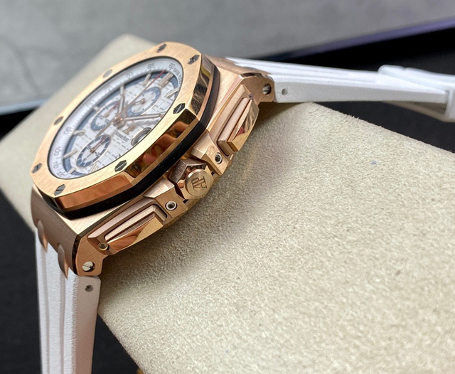 【AUDEMARS PIGUET】オーデマ・ピゲ スーパーコピー ロイヤルオーク オフショアクロノ ホワイトパンダプレート 44MM 26408OR.OO.A010CA.01【APF工場出品】