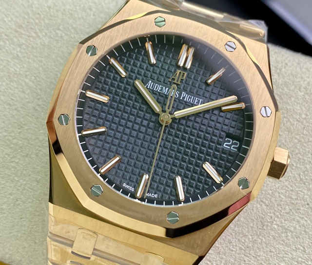 【AUDEMARS PIGUET】オーデマ・ピゲ スーパーコピー ロイヤルオーク ブラック 41MM 15500OR.OO.1220OR.01【ZF工場出品】